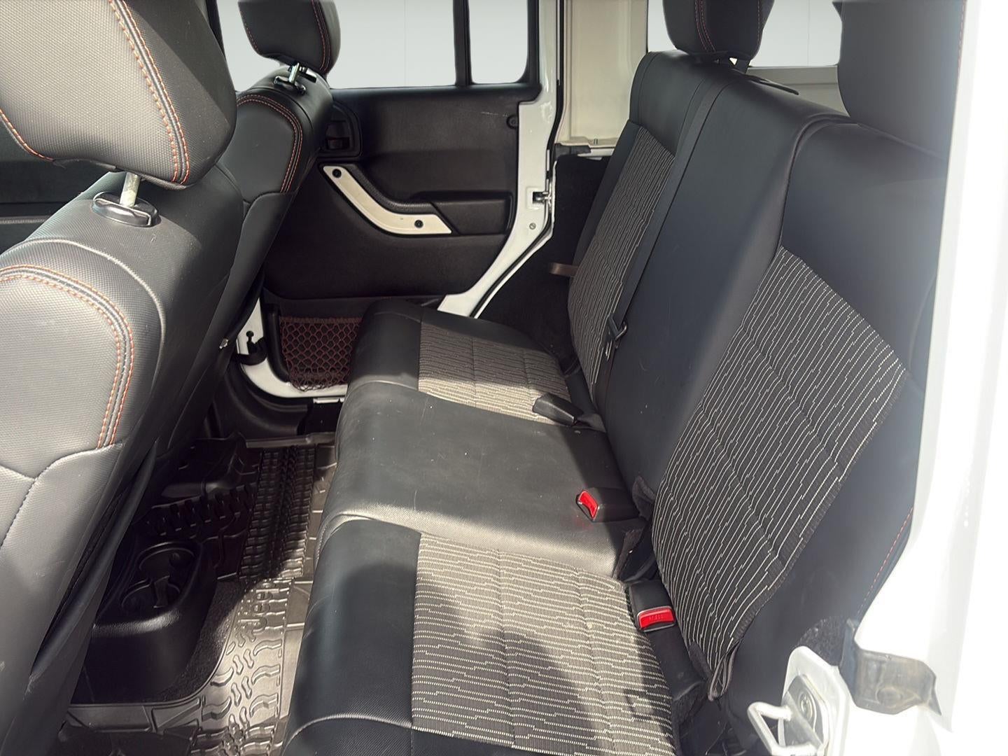 2012 Jeep Wrangler Unlimited Sahara