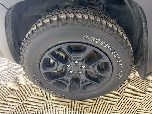 2022 Jeep Cherokee Trailhawk