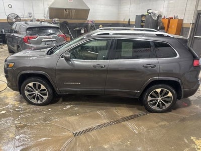 2019 Jeep Cherokee Overland