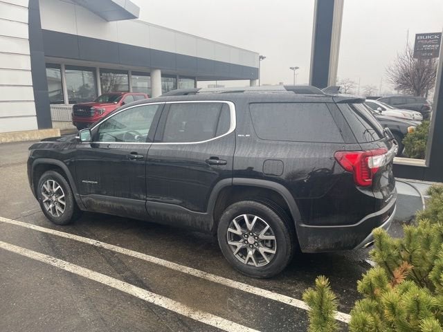 2023 GMC Acadia SLE