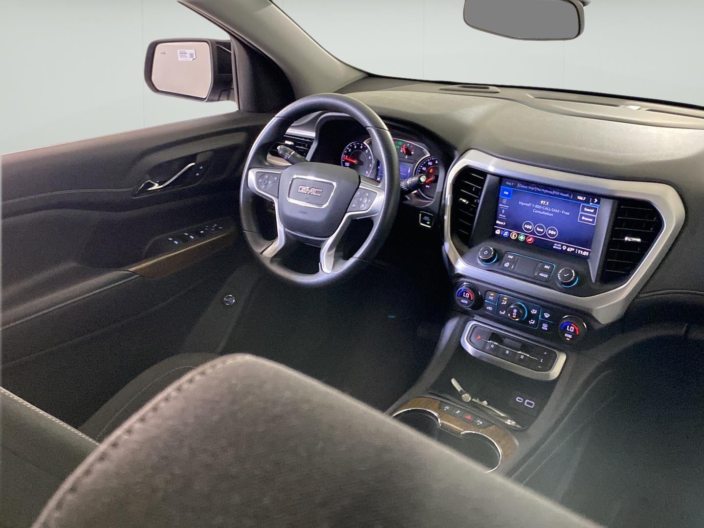 2022 GMC Acadia SLE