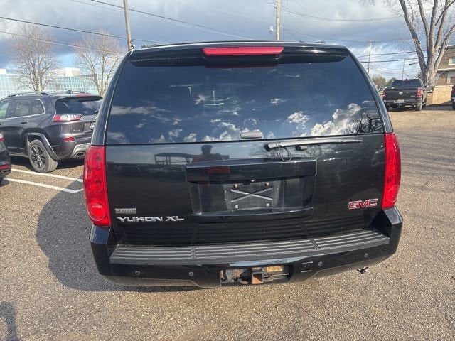2011 GMC Yukon XL SLT