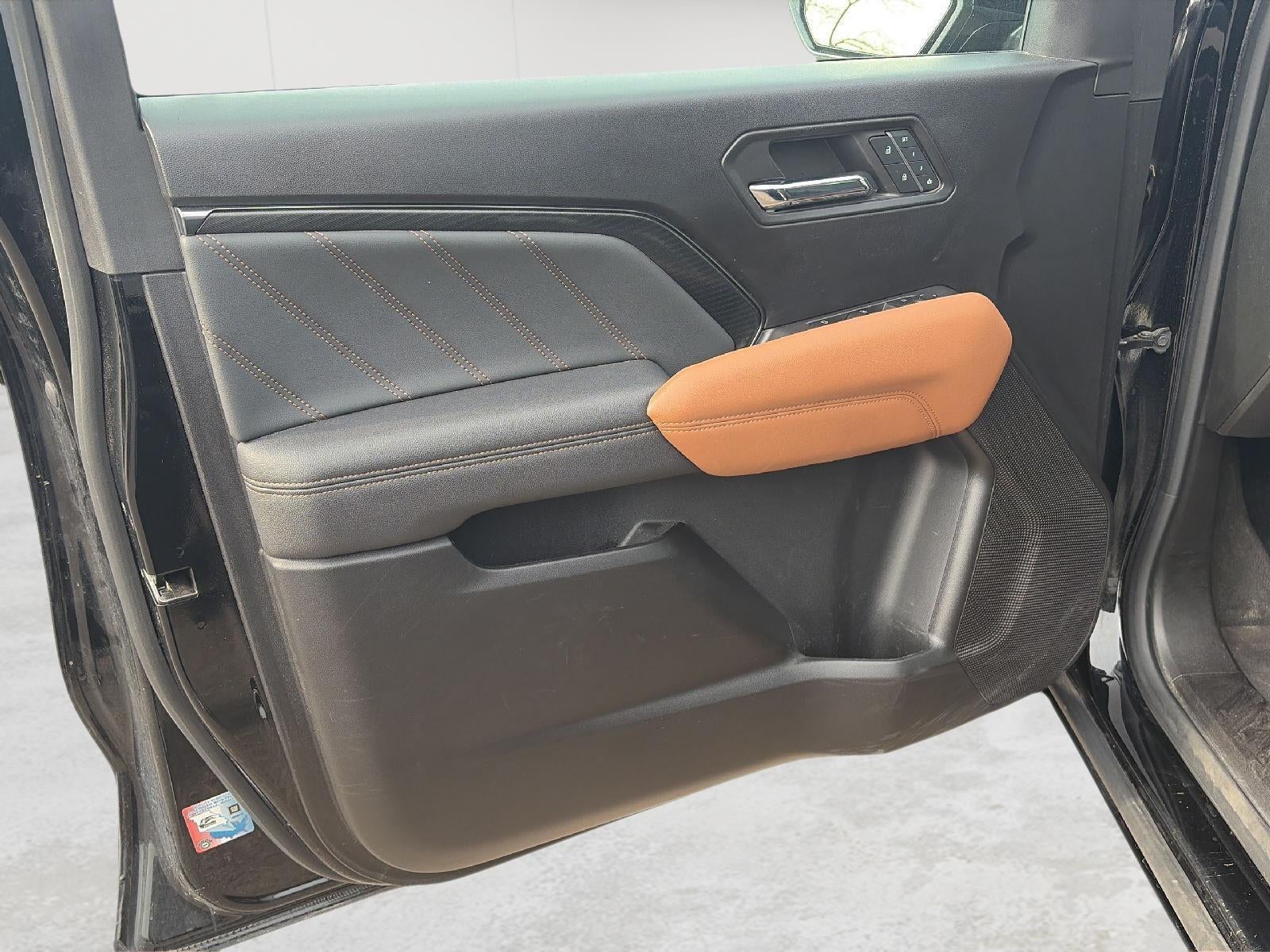 2023 GMC Canyon 4WD AT4