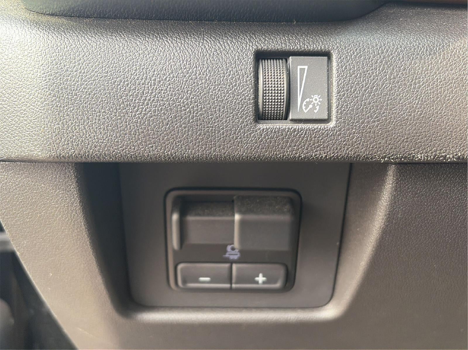 2023 GMC Canyon 4WD AT4
