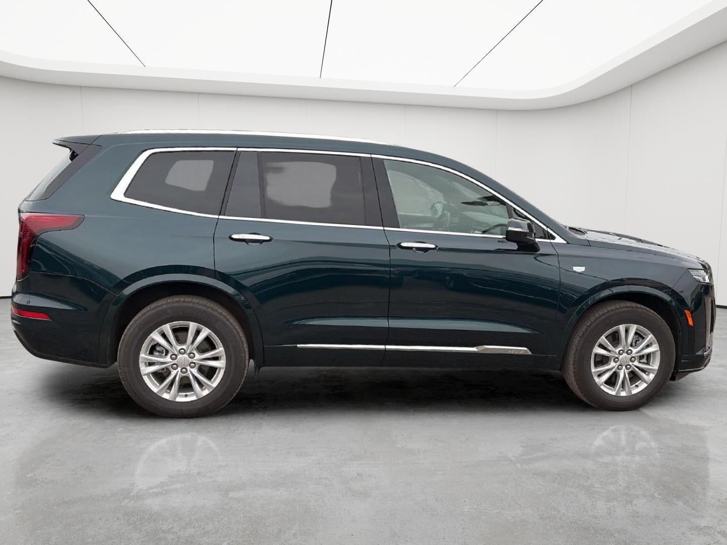 2025 Cadillac XT6 Luxury
