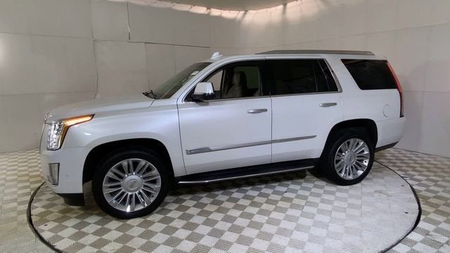 2018 Cadillac Escalade Luxury