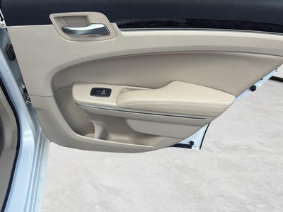 2011 Chrysler 300 Limited