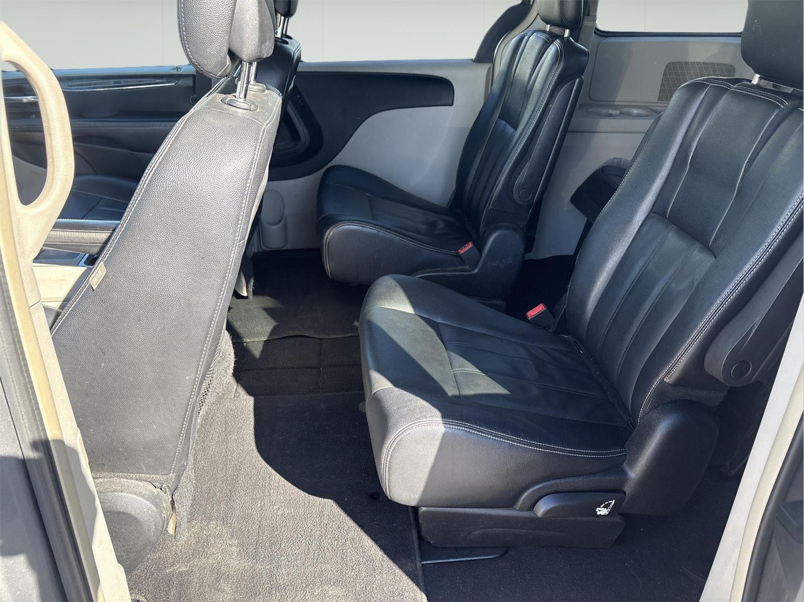 2015 Chrysler Town & Country Touring