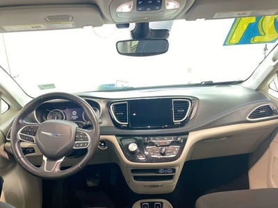 2021 Chrysler Pacifica Touring