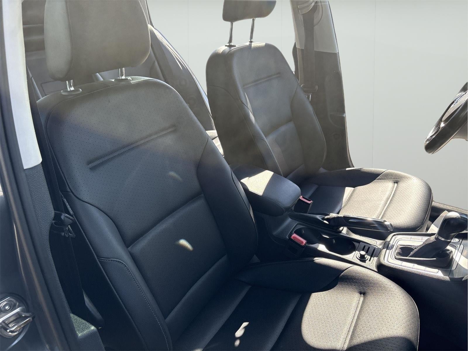 2017 Volkswagen Golf SportWagen S