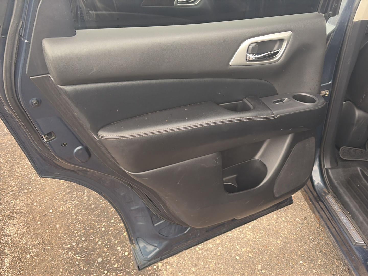 2013 Nissan Pathfinder S