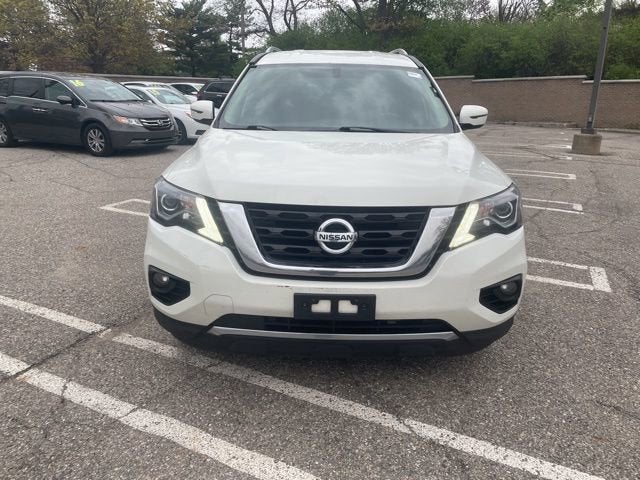 2019 Nissan Pathfinder SV