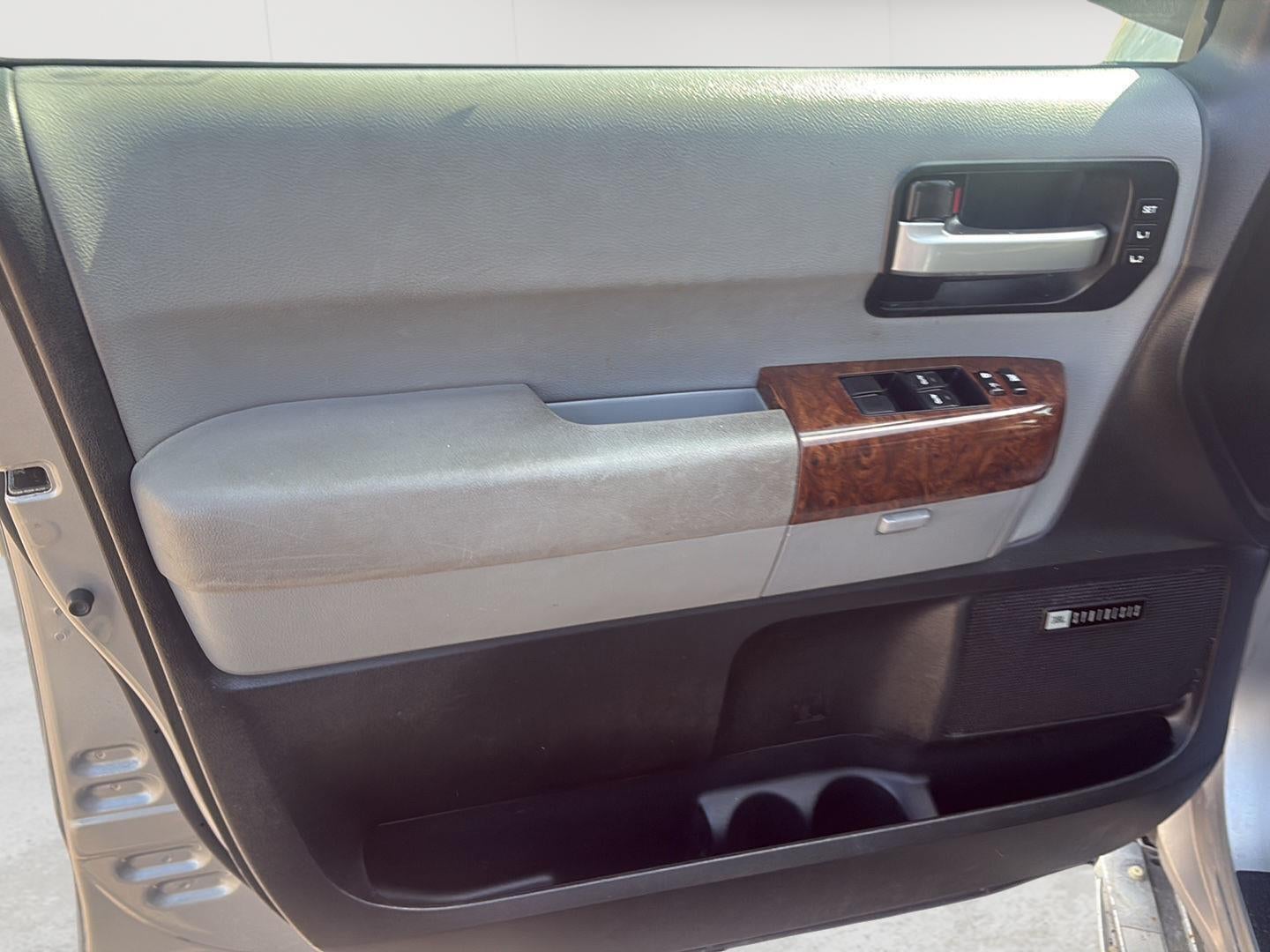 2010 Toyota Sequoia Platinum 5.7L V8