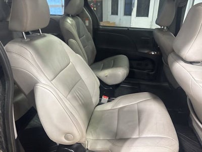 2018 Toyota Sienna XLE