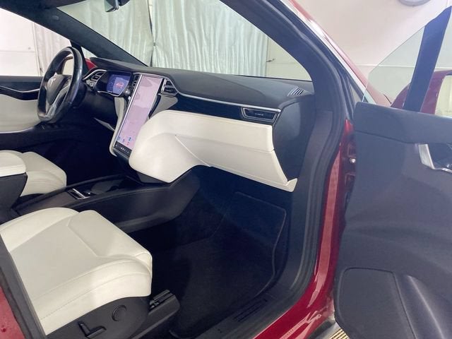 2017 Tesla Model X 90D
