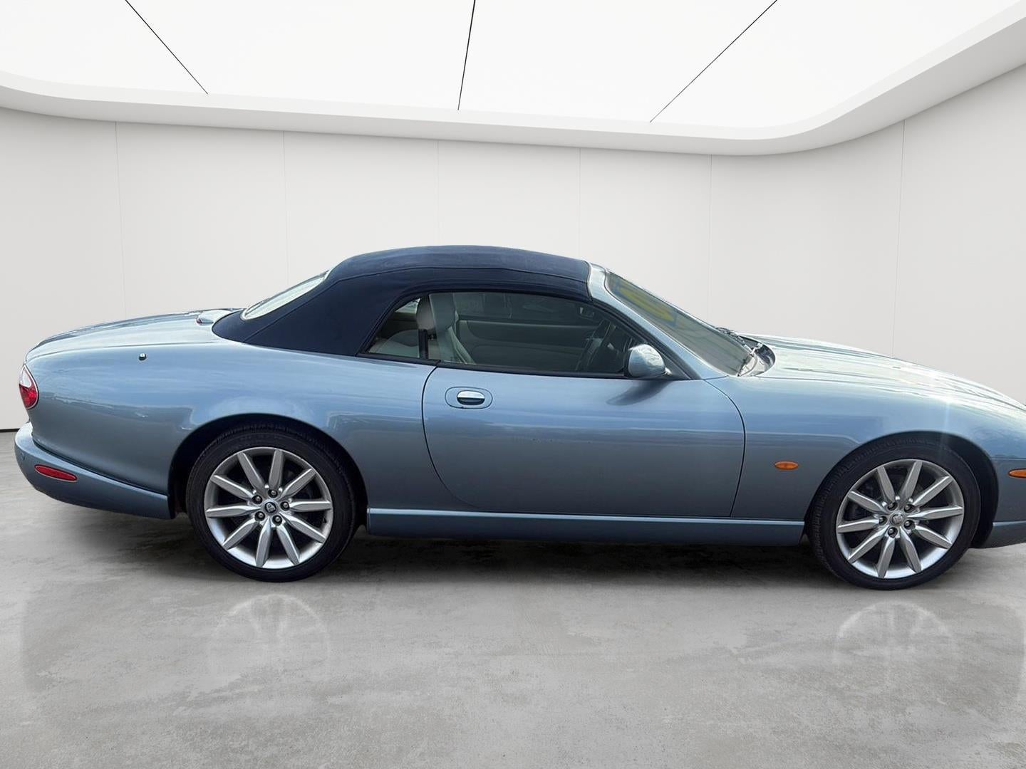 2005 Jaguar XK8 XK8