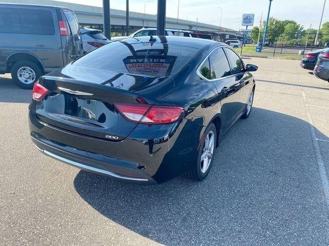 2015 Chrysler 200 Limited