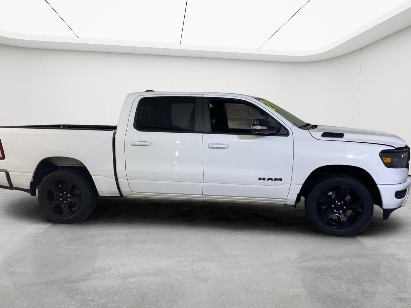 2021 RAM 1500 Big Horn Crew Cab 4x4 5'7" Box