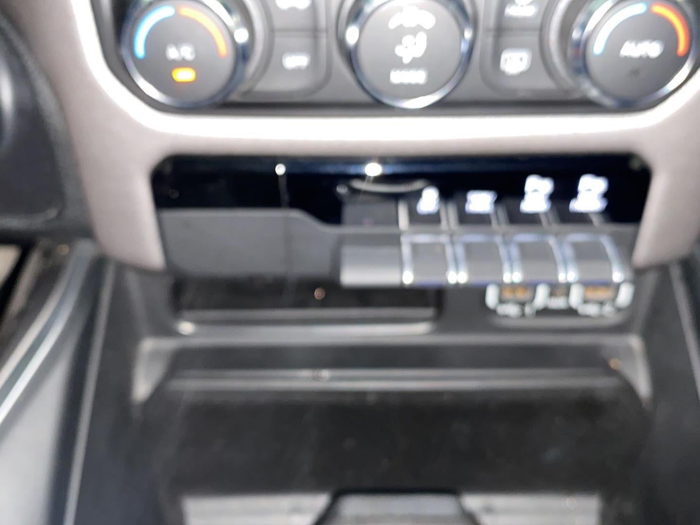 2021 RAM 1500 Big Horn Crew Cab 4x4 5'7" Box
