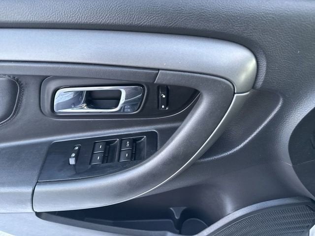 2010 Ford Taurus SEL