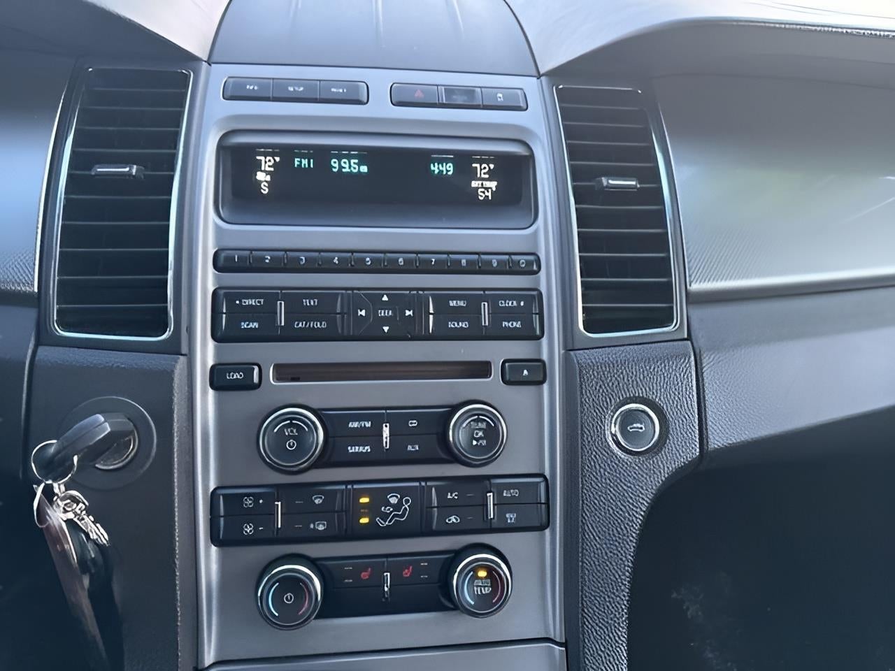 2010 Ford Taurus SEL
