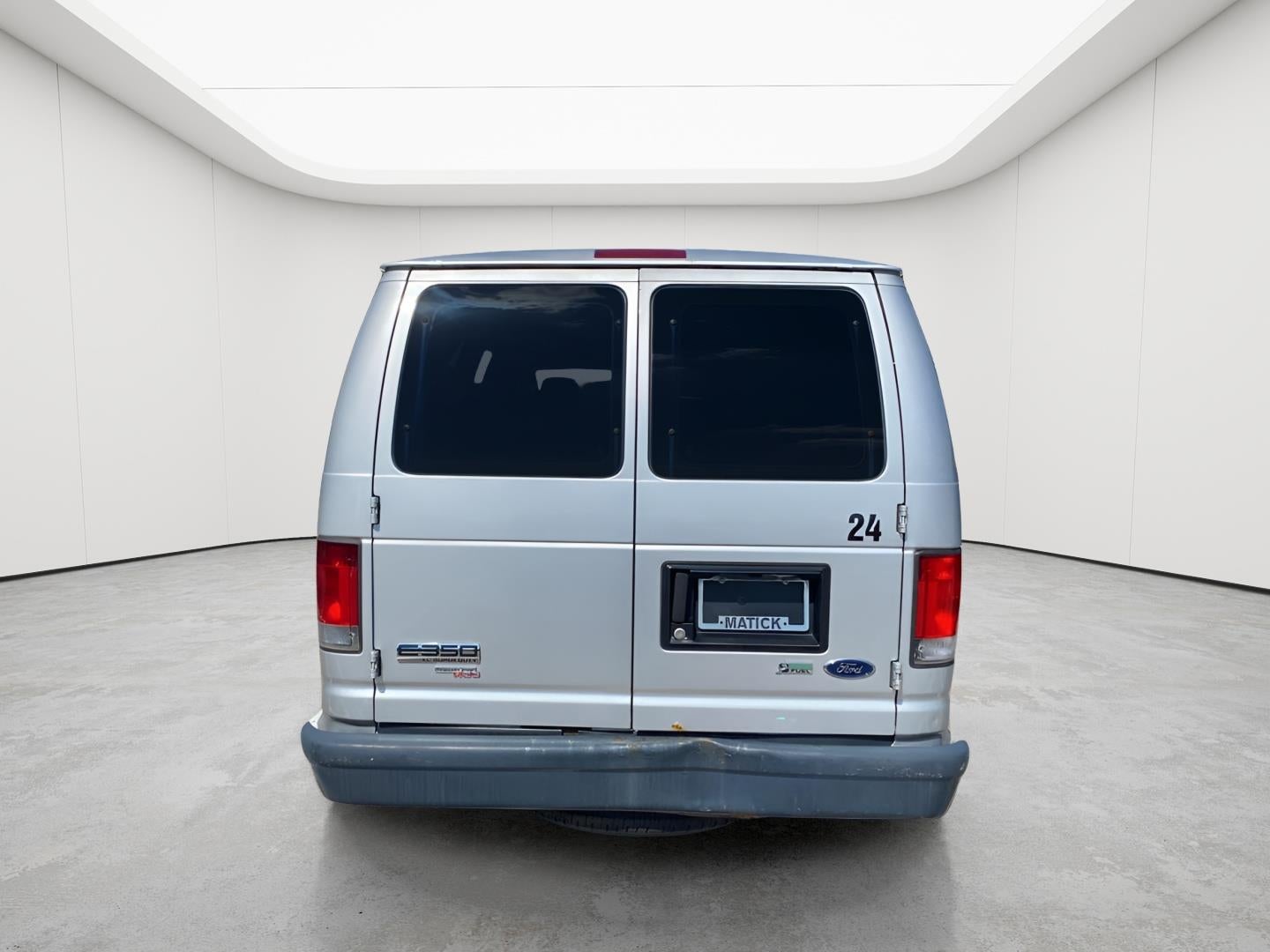 2011 Ford Econoline Wagon XL
