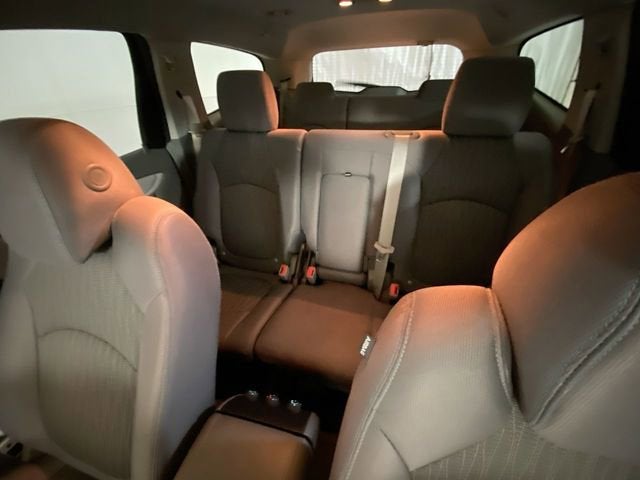 2016 Chevrolet Traverse LS