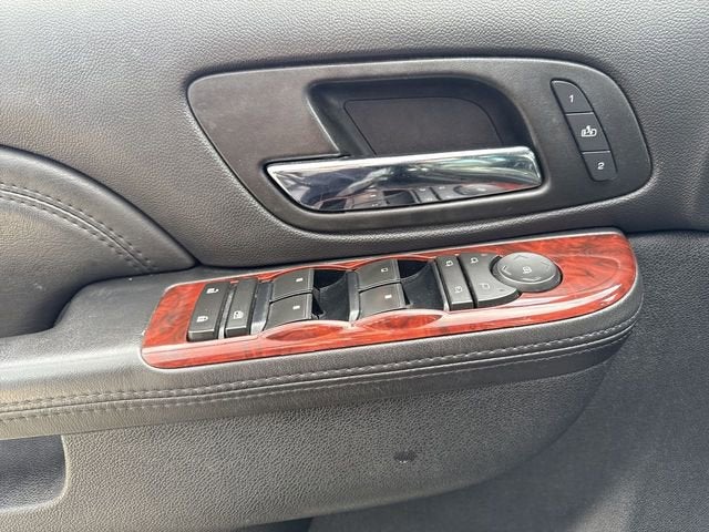 2010 Cadillac Escalade Luxury