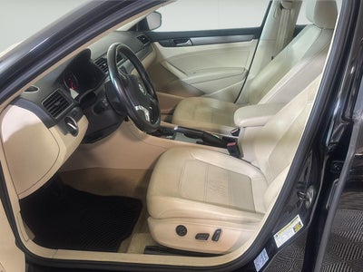 2014 Volkswagen Passat 2.5L SE