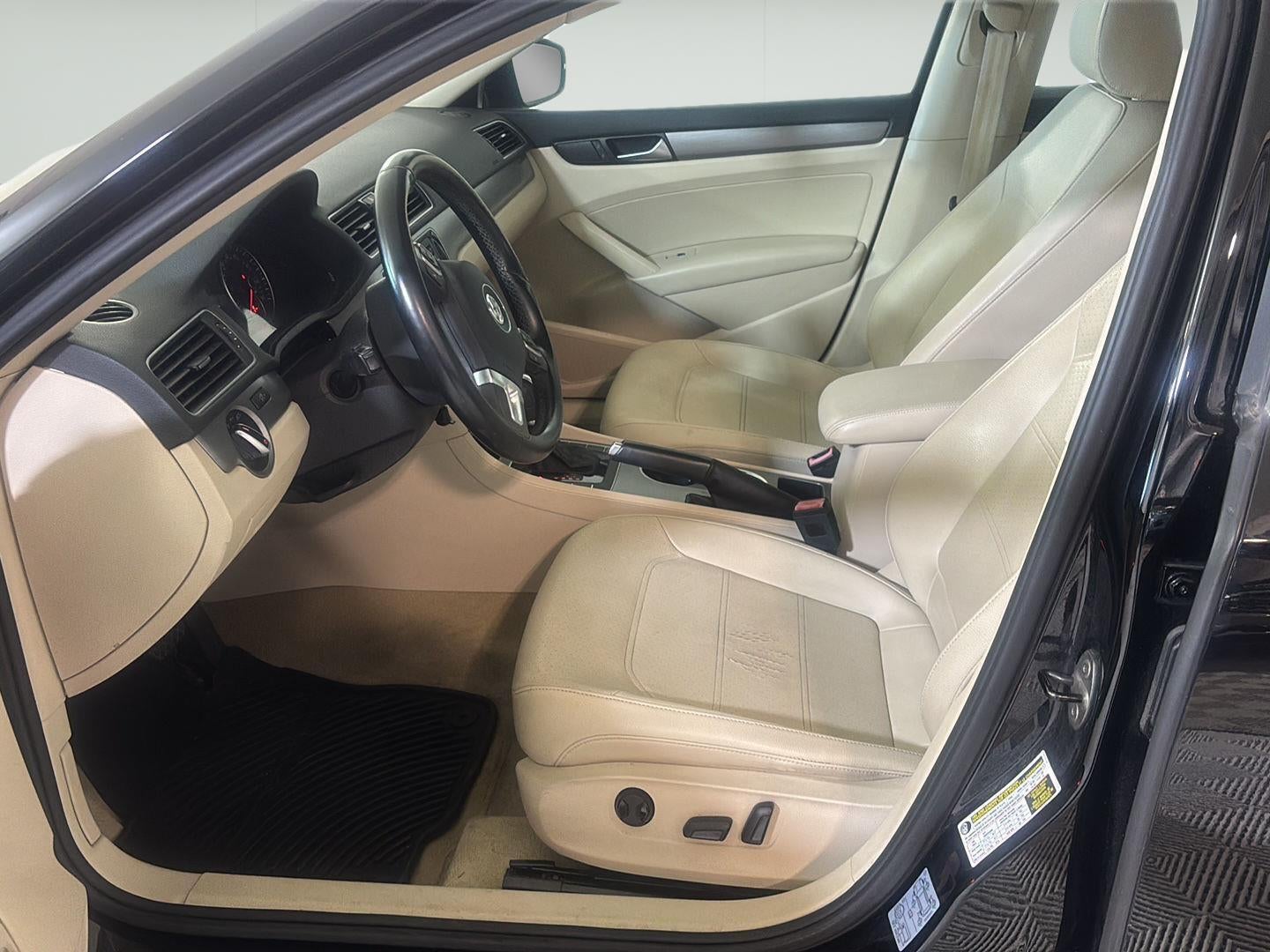 2014 Volkswagen Passat 2.5L SE