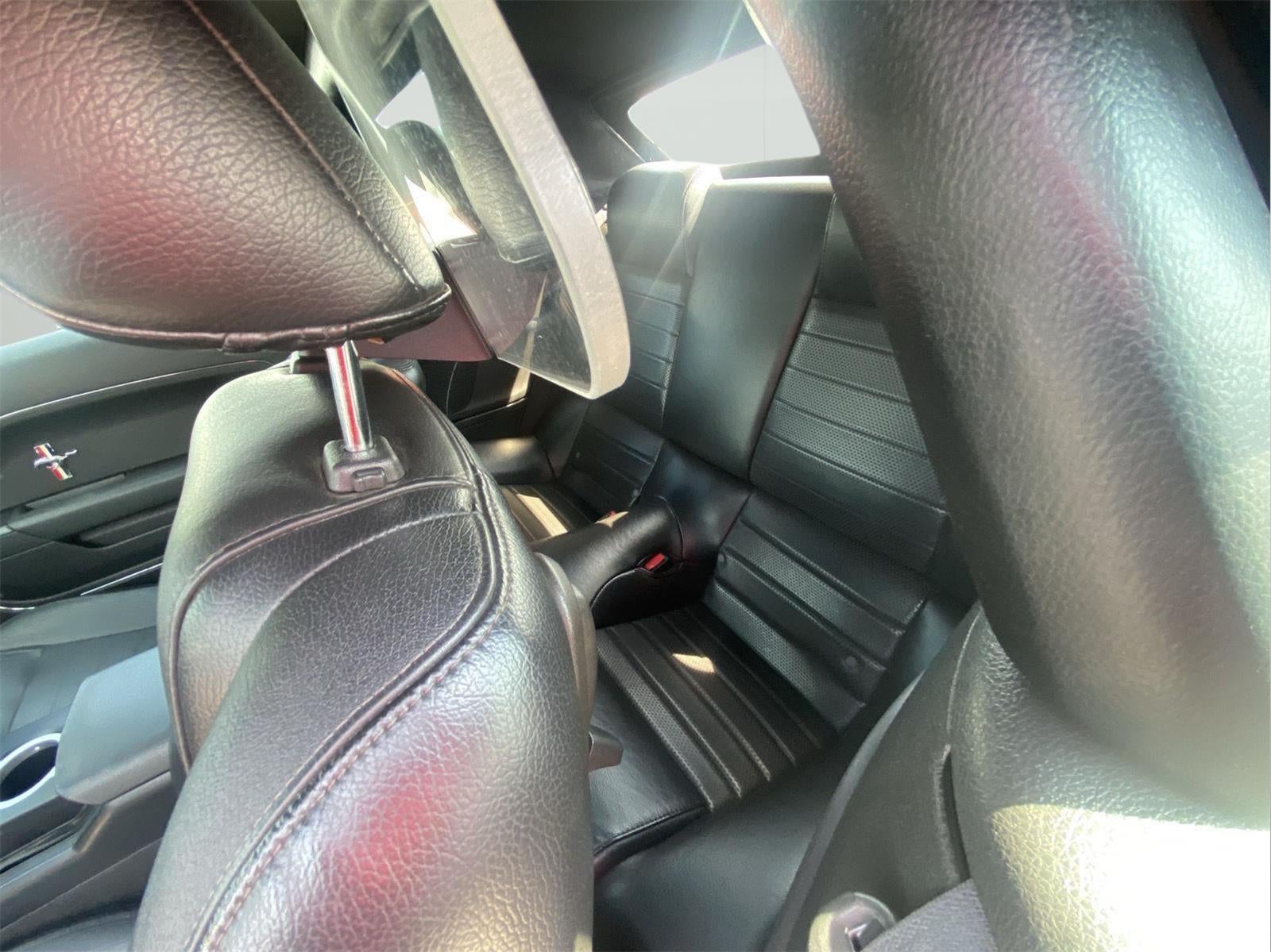 2006 Ford Mustang GT Deluxe