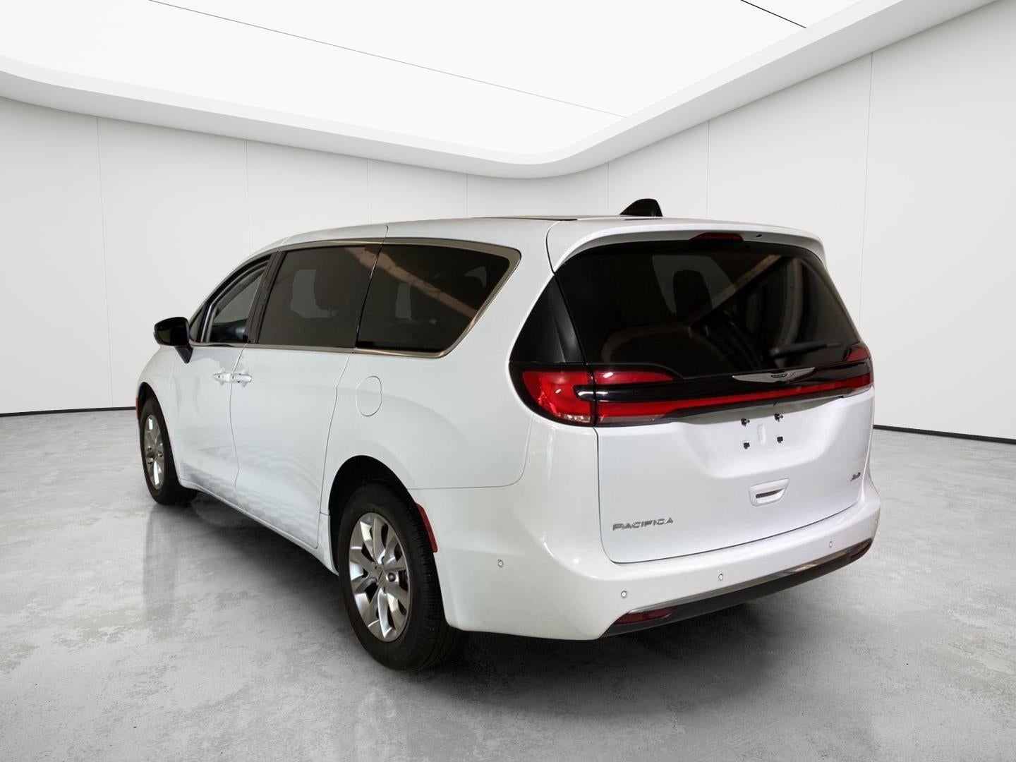 2023 Chrysler Pacifica Touring L AWD