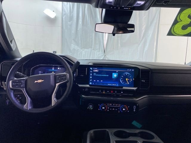 2023 Chevrolet Silverado 1500 LT (2FL)