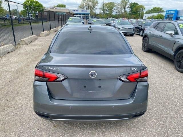 2021 Nissan Versa SV
