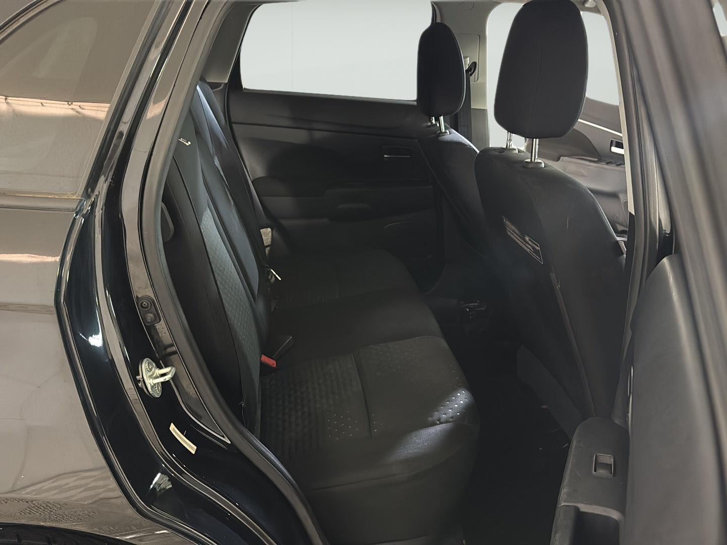 2011 Mitsubishi Outlander Sport SE