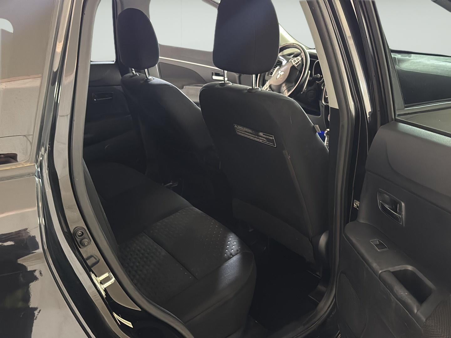 2011 Mitsubishi Outlander Sport SE