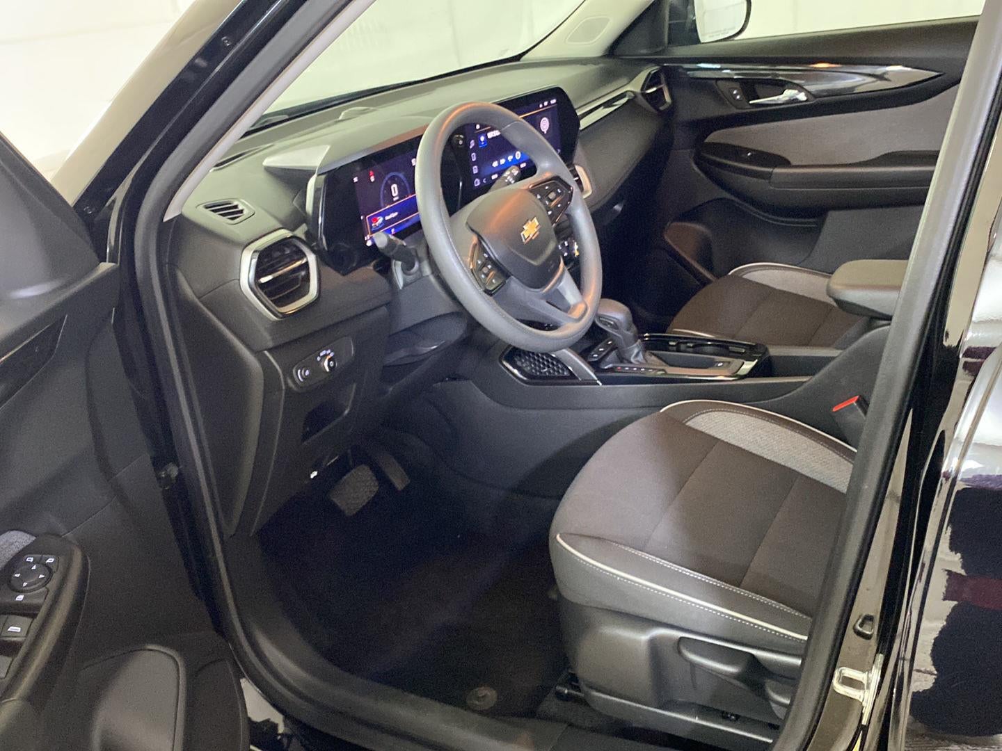 2025 Chevrolet Trailblazer LS