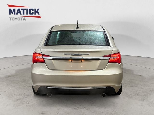 2014 Chrysler 200 Limited