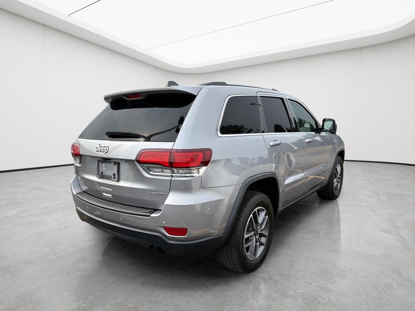 2020 Jeep Grand Cherokee Laredo E