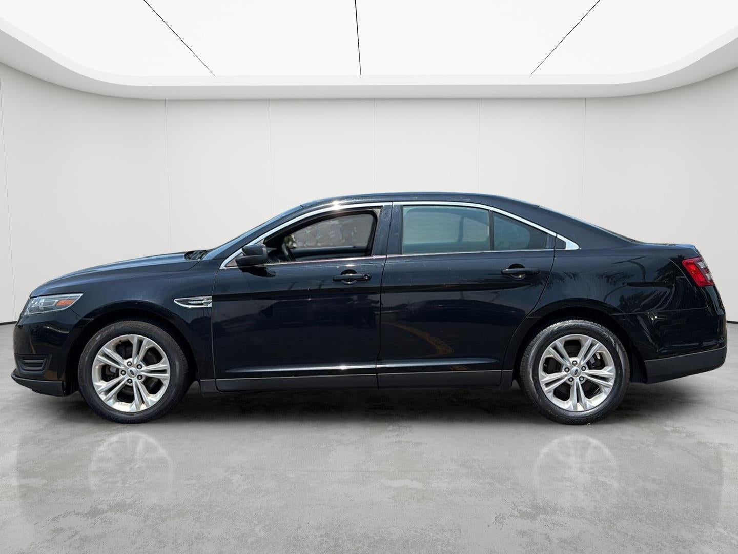 2016 Ford Taurus SEL