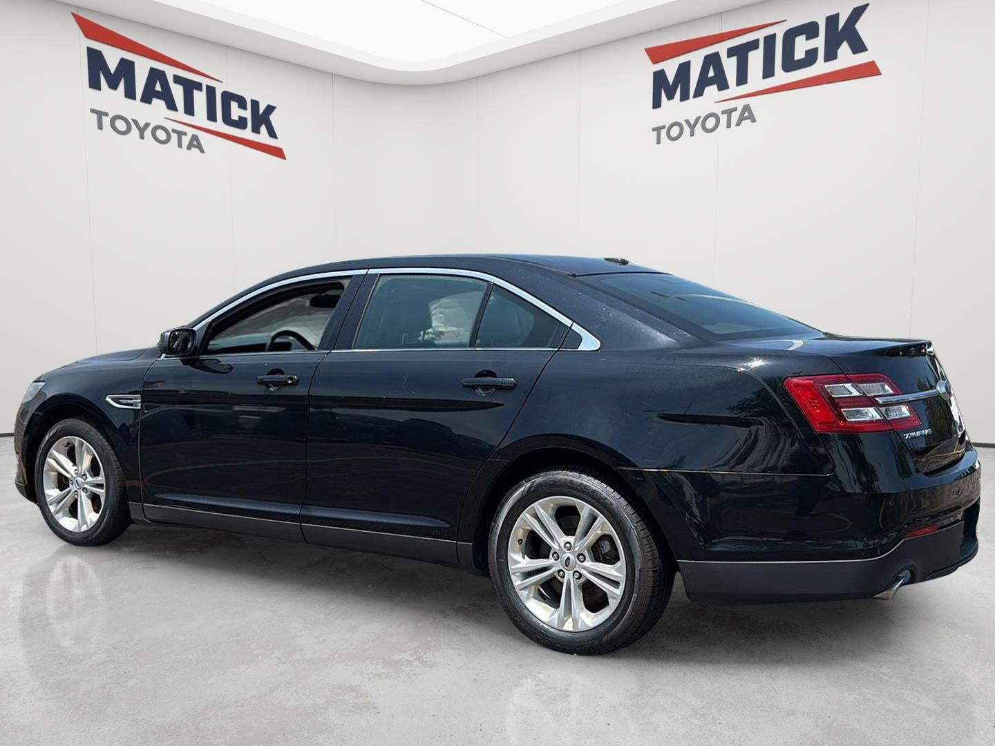 2016 Ford Taurus SEL