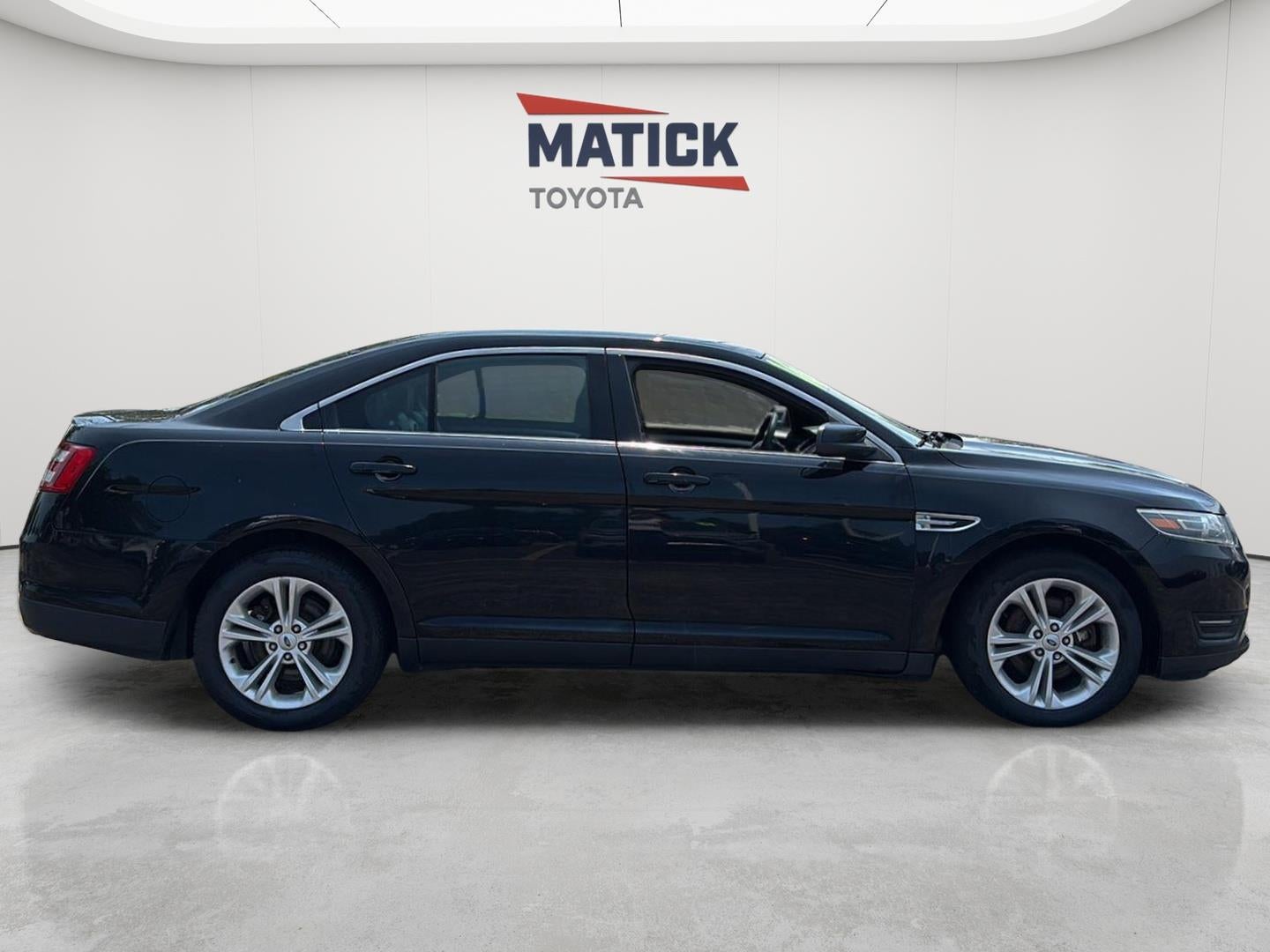 2016 Ford Taurus SEL