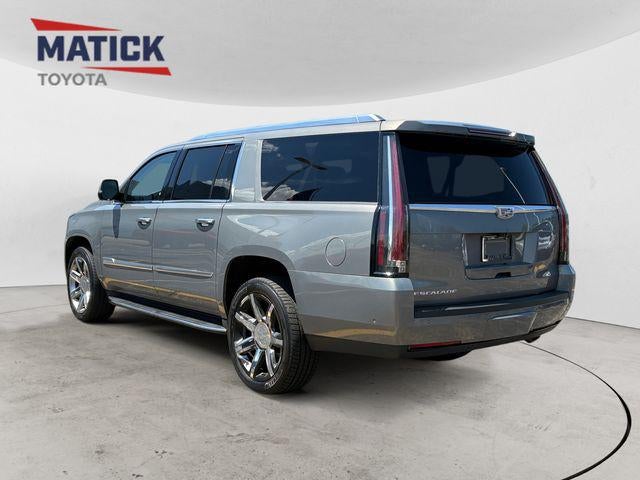 2017 Cadillac Escalade ESV Luxury