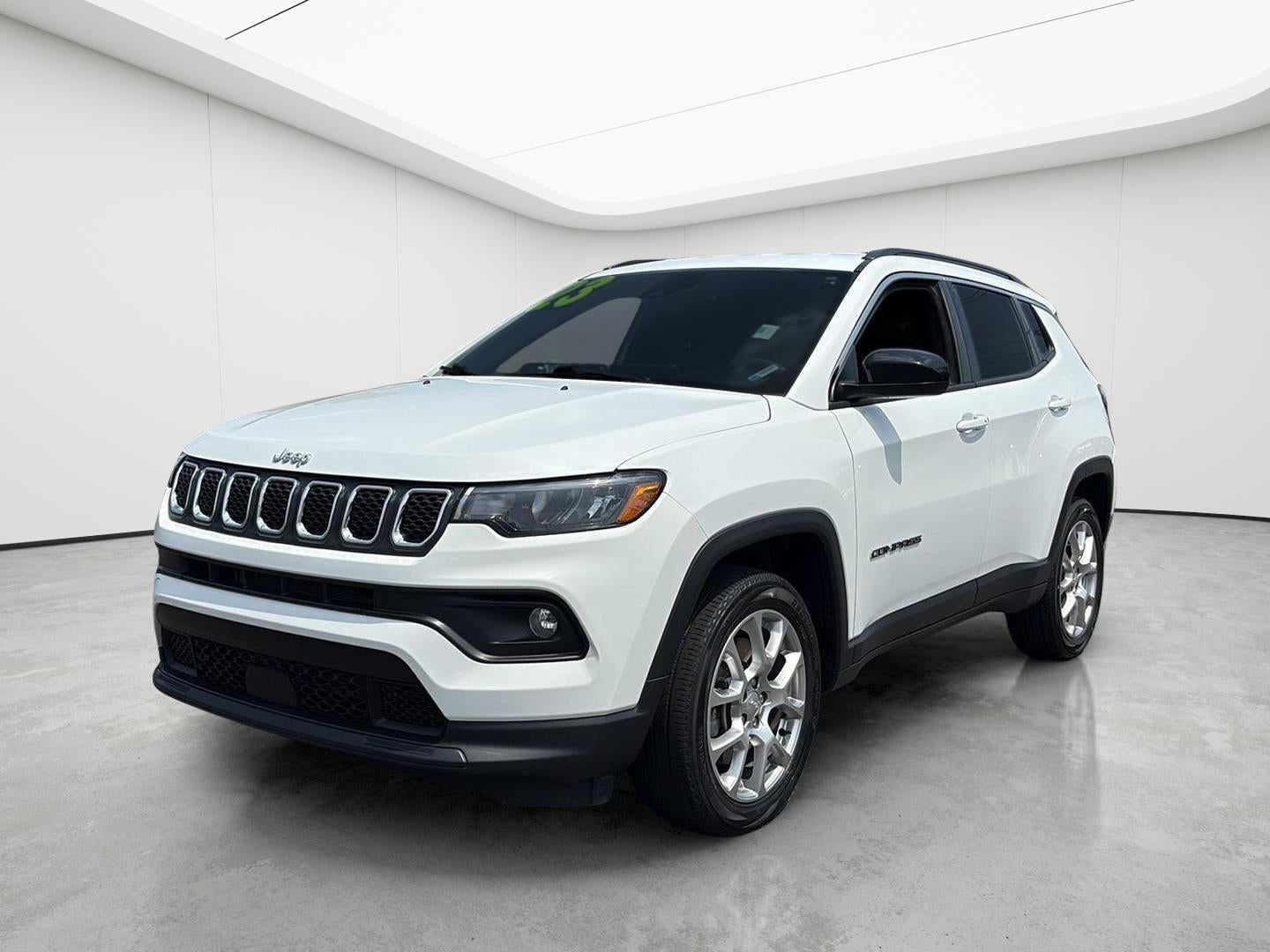 2023 Jeep Compass Latitude Lux