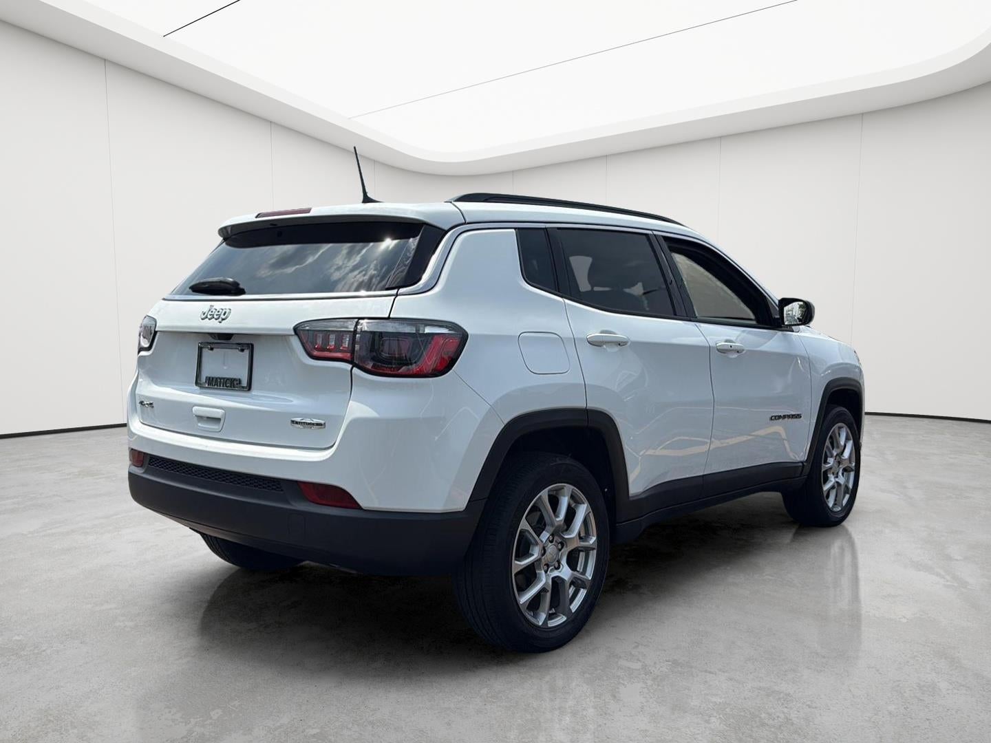 2023 Jeep Compass Latitude Lux
