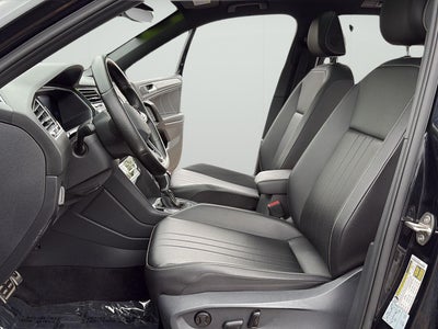 2022 Volkswagen Tiguan SE R-Line Black