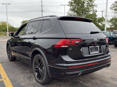 2022 Volkswagen Tiguan SE R-Line Black
