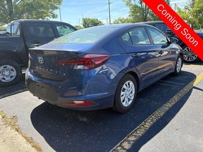 2019 Hyundai Elantra SE