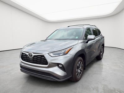 2025 Toyota Highlander XLE