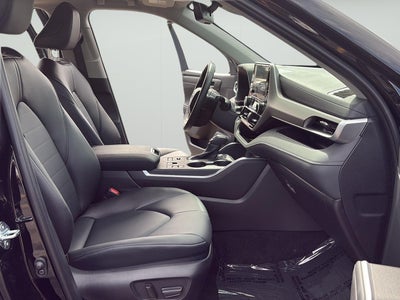 2026 Toyota Highlander XLE